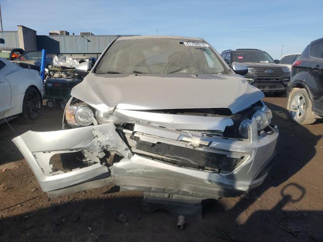 1G1JA6SH1C4143343 - 2012 CHEVROLET SONIC LS 银色 照片 5