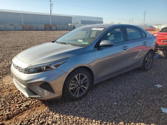 3KPF24AD0NE425035 - 2022 KIA FORTE FE SILVER photo 1