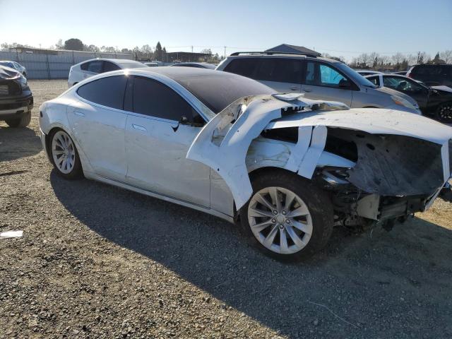 5YJSA1E26JF273534 - 2018 TESLA MODEL S 白色 照片 4