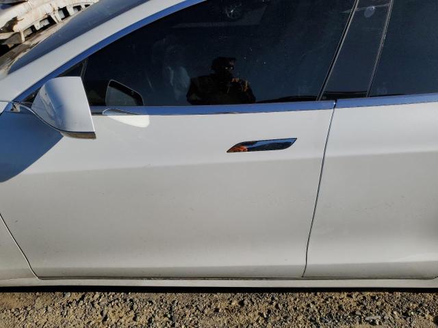 5YJSA1E26JF273534 - 2018 TESLA MODEL S 白色 照片 7