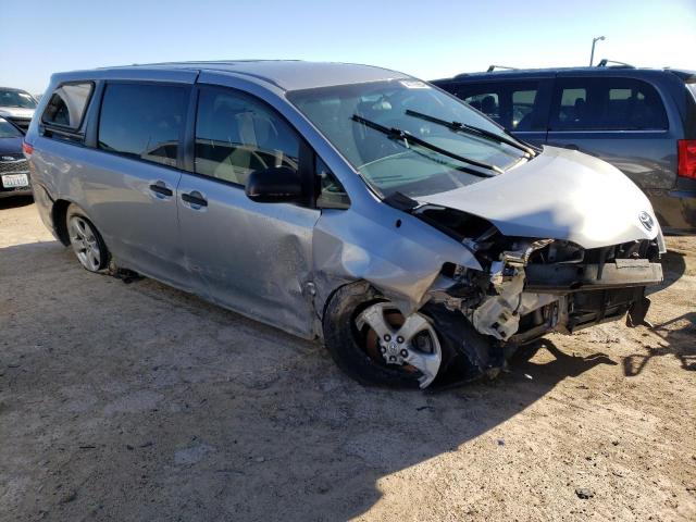 5TDZK3DC0DS404846 - 2013 TOYOTA SIENNA SILVER photo 4