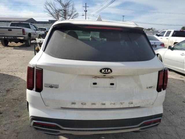 KNDRG4LG6M5055189 - 2021 KIA SORENTO S WHITE photo 6