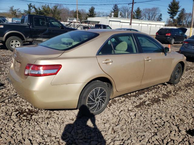 4T1BF3EK9AU058973 - 2010 TOYOTA CAMRY BASE GOLD photo 3