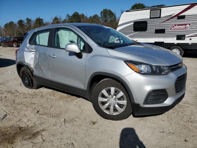 3GNCJKSB7HL229821 - 2017 CHEVROLET TRAX LS SILVER photo 4