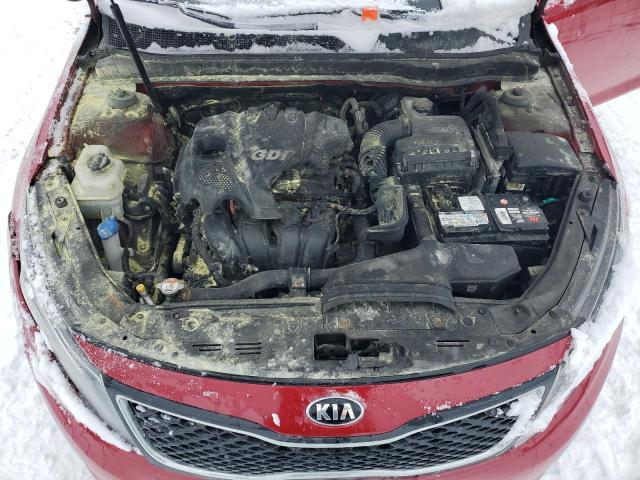 KNAGM4A70F5550572 - 2015 KIA OPTIMA LX RED photo 11