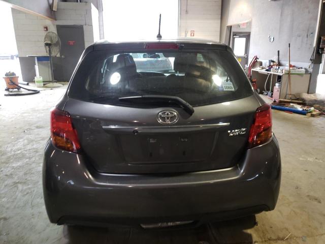 VNKKTUD34HA072960 - 2017 TOYOTA YARIS L GRAY photo 6