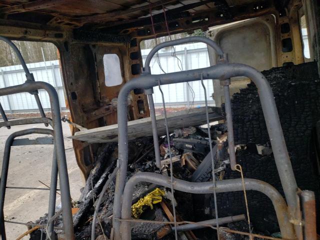 3C6TRVNG6JE114798 - 2018 RAM PROMASTER 1500 STANDARD BURN photo 10