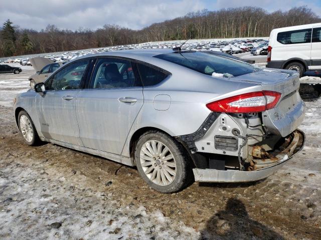 3FA6P0LU1GR300036 - 2016 FORD FUSION SE HYBRID SILVER photo 2