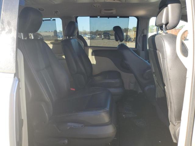 2C4RC1CG5CR106399 - 2012 CHRYSLER TOWN & COU TOURING L SILVER photo 11