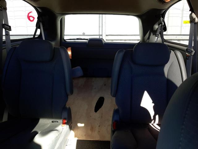 2A4GP54L47R297022 - 2007 CHRYSLER TOWN & COU TOURING წითელი ფოტო 10