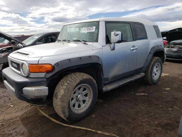 JTEBU11F070027792 - 2007 TOYOTA FJ CRUISER SILVER photo 1