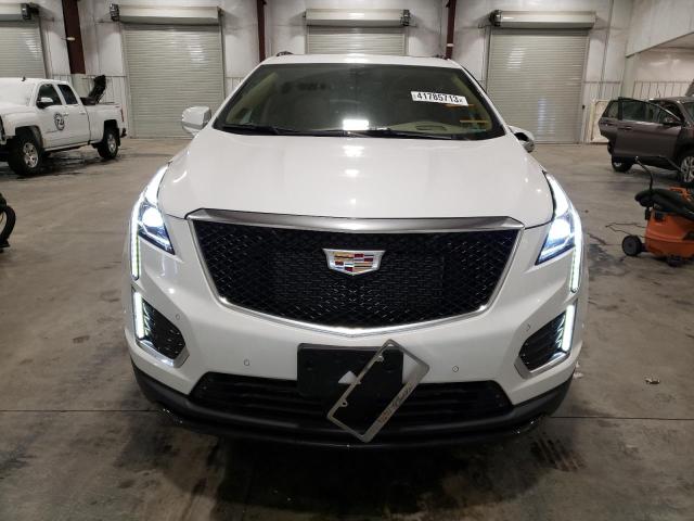 1GYKNHRS7NZ180295 - 2022 CADILLAC XT5 SPORT WHITE photo 5