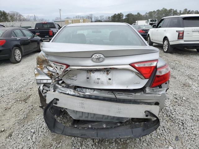 4T1BF1FK6FU947935 - 2015 TOYOTA CAMRY LE SILVER photo 6