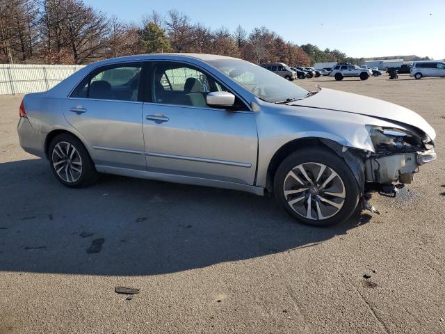 1HGCM56306A150727 - 2006 HONDA ACCORD SE SILVER photo 4