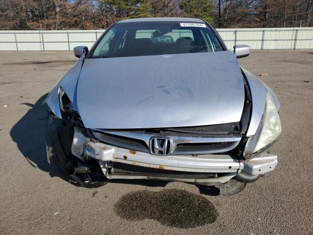 1HGCM56306A150727 - 2006 HONDA ACCORD SE SILVER photo 5