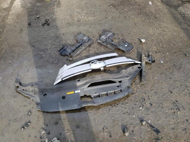 4T1BK3DB6BU404735 - 2011 TOYOTA AVALON BASE 银色 照片 12