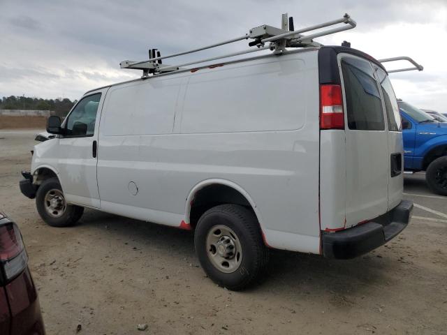 1GCWGAFG3L1253439 - 2020 CHEVROLET EXPRESS G2 WHITE photo 2