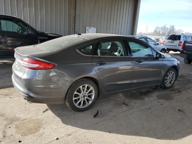 3FA6P0H79HR407159 - 2017 FORD FUSION SE GRAY photo 3