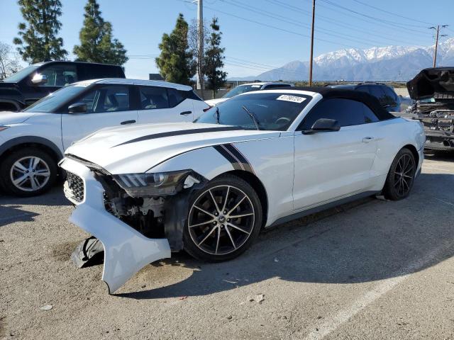 1FATP8UH8G5304641 - 2016 FORD MUSTANG WHITE photo 1
