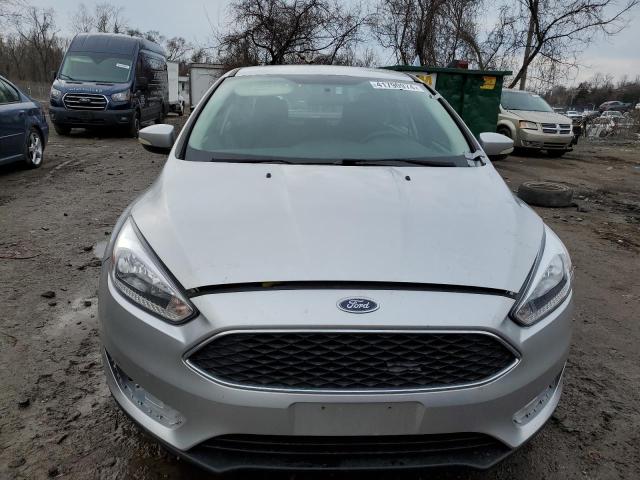 1FADP3F21FL381152 - 2015 FORD FOCUS SE SILVER photo 5