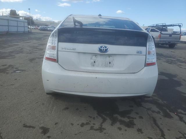 JTDKN3DUXA0026664 - 2010 TOYOTA PRIUS WHITE photo 6