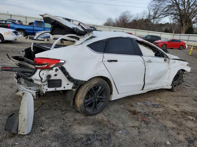 3FA6P0HD1JR216248 - 2018 FORD FUSION SE WHITE photo 3