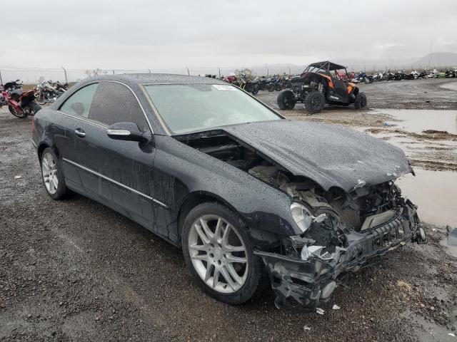 WDBTJ56H69F263896 - 2009 MERCEDES-BENZ CLK 350 BLACK photo 4