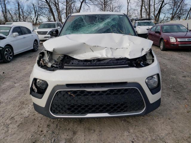 KNDJ23AU4L7732483 - 2020 KIA SOUL LX WHITE photo 5