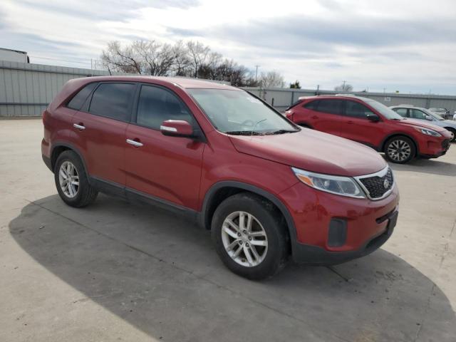 5XYKT3A60FG626395 - 2015 KIA SORENTO LX BURGUNDY photo 4