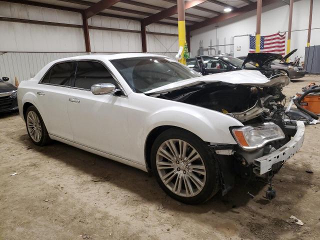 2C3CA6CT9BH582489 - 2011 CHRYSLER 300C WHITE photo 4