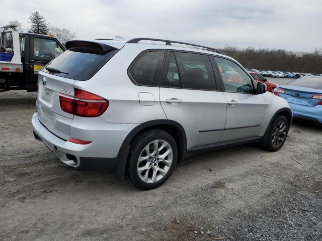 5UXZV4C58BL403084 - 2011 BMW X5 XDRIVE35I SILVER photo 3