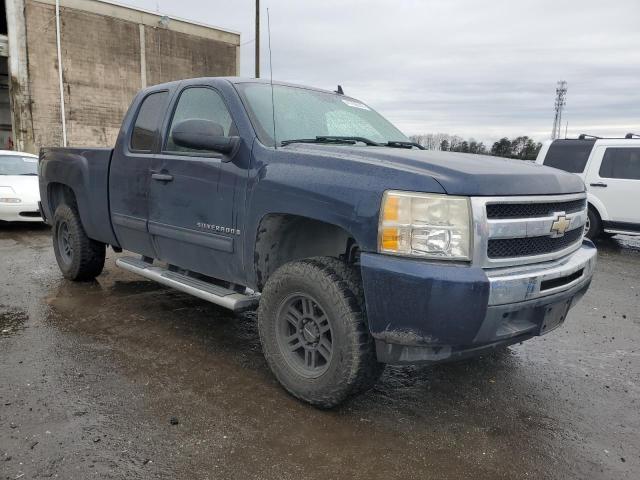 1GCEC29JX9Z274898 - 2009 CHEVROLET SILVERADO C1500 LT BLUE photo 4