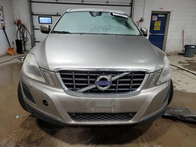 YV4902DZ2D2383149 - 2013 VOLVO XC60 T6 CREAM photo 5