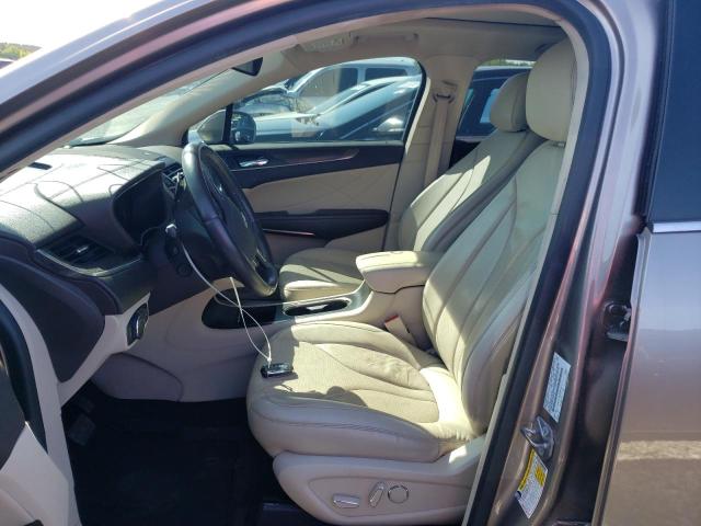 5LMCJ3D98JUL04782 - 2018 LINCOLN MKC RESERVE BEIGE photo 7