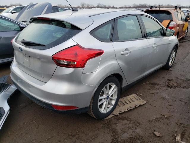 1FADP3K2XJL224914 - 2018 FORD FOCUS SE SILVER photo 3