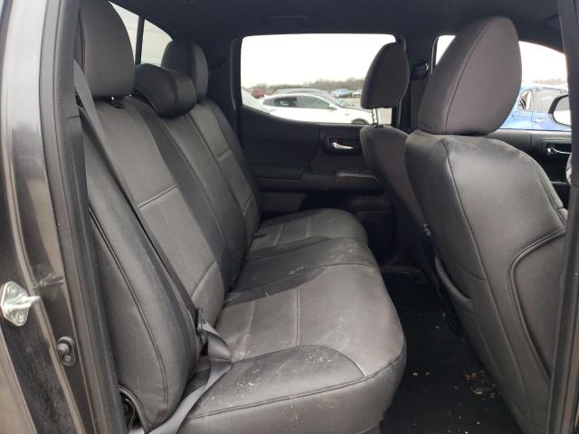 3TMDZ5BN0JM051395 - 2018 TOYOTA TACOMA DOUBLE CAB 灰色 照片 10