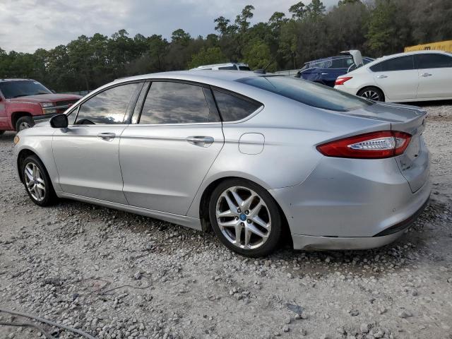 3FA6P0H74DR165133 - 2013 FORD FUSION SE SILVER photo 2