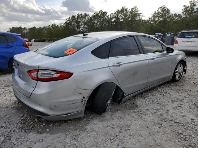 3FA6P0H74DR165133 - 2013 FORD FUSION SE SILVER photo 3