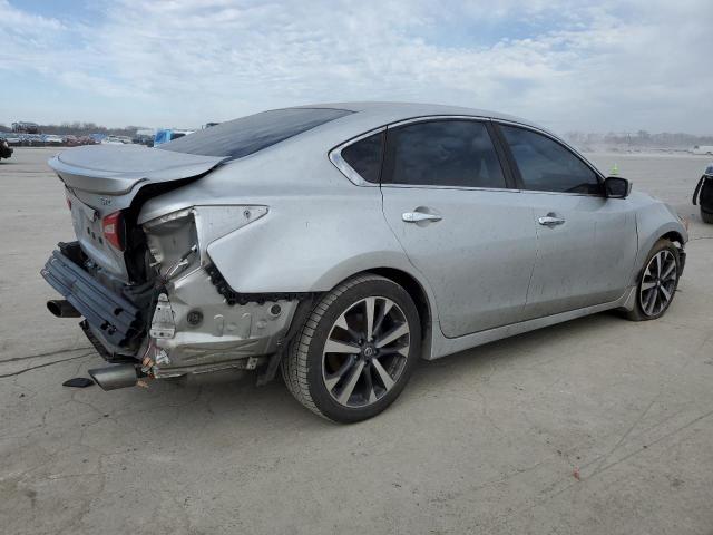 1N4AL3AP3GC150272 - 2016 NISSAN ALTIMA 2.5 SILVER photo 3