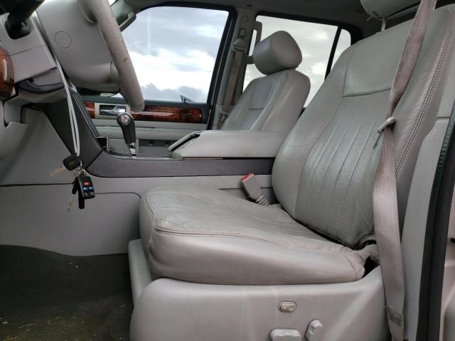 5LMFU28515LJ04909 - 2005 LINCOLN NAVIGATOR 银色 照片 7
