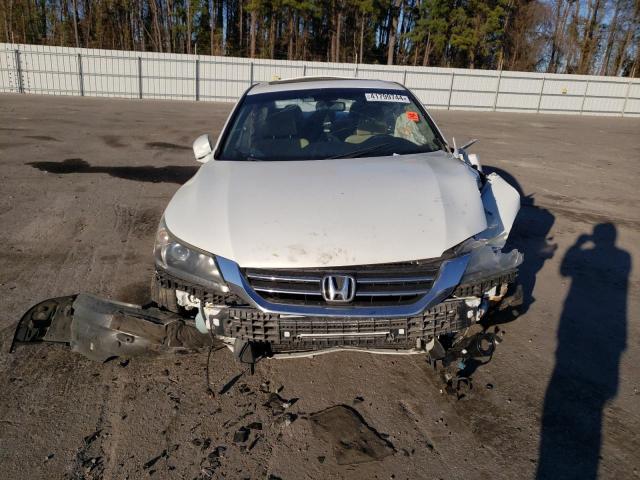 1HGCR2F72DA248996 - 2013 HONDA ACCORD EX WHITE photo 5