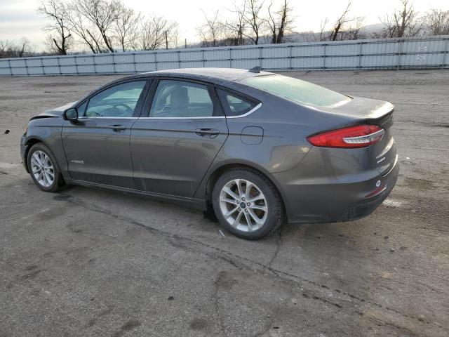 3FA6P0LU9KR154882 - 2019 FORD FUSION SE GRAY photo 2