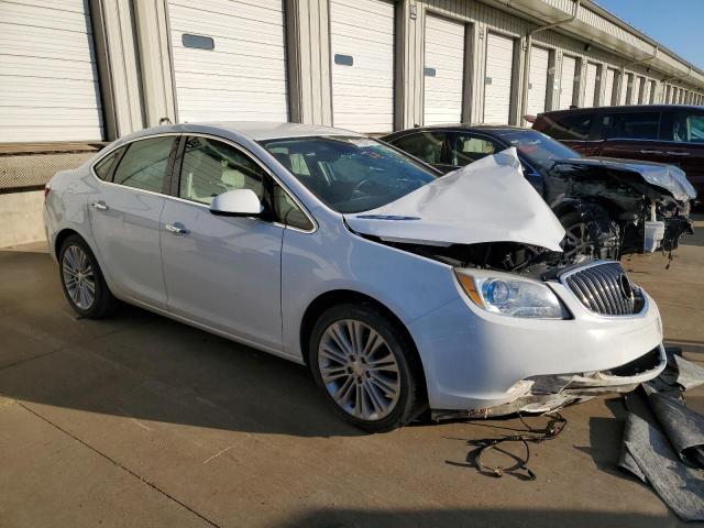 1G4PP5SK9E4157317 - 2014 BUICK VERANO WHITE photo 4