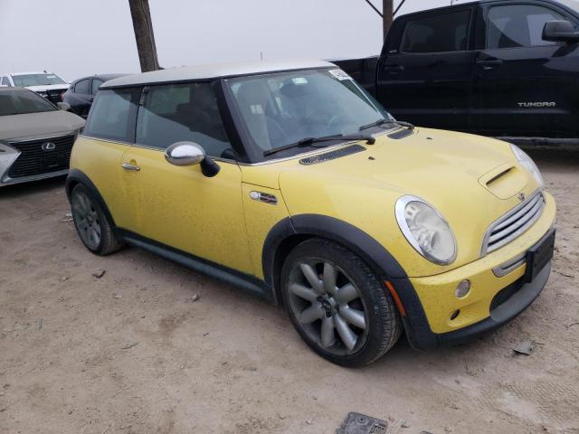 WMWRE33465TD93744 - 2005 MINI COOPER S YELLOW photo 4