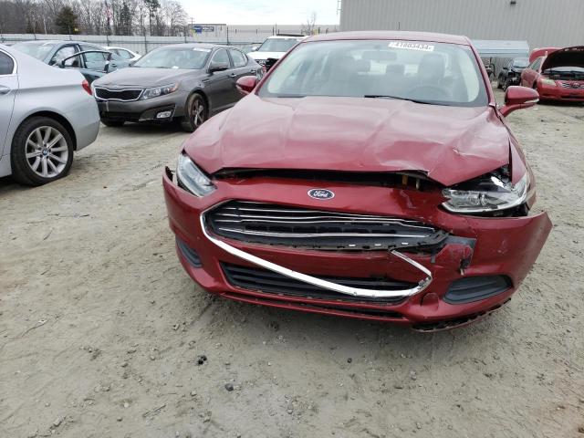 1FA6P0HD5G5126225 - 2016 FORD FUSION SE RED photo 5