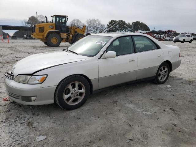 JT8BF28G215109745 - 2001 LEXUS ES 300 WHITE photo 1