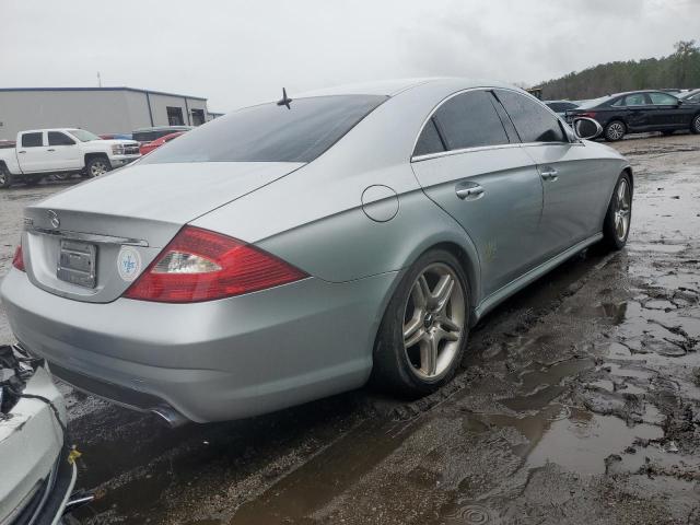 WDDDJ75X16A054932 - 2006 MERCEDES-BENZ CLS 500C SILVER photo 3