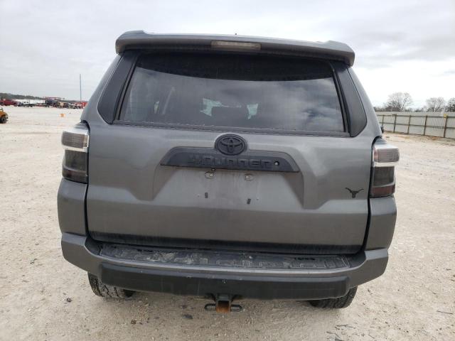 JTEBU5JR0H5426045 - 2017 TOYOTA 4RUNNER SR5/SR5 PREMIUM 灰色 照片 6