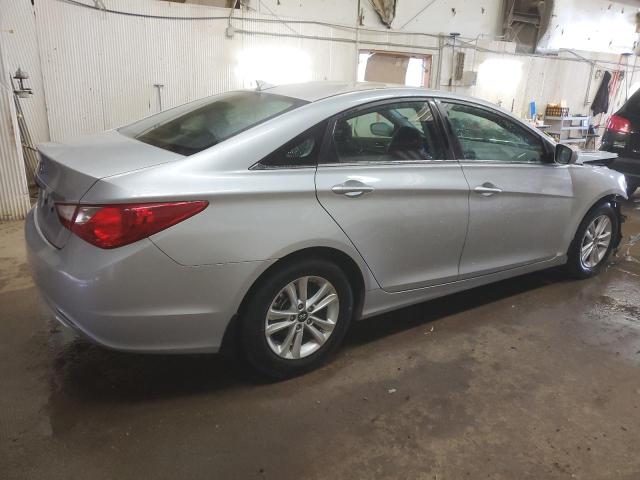 5NPEB4AC7DH806975 - 2013 HYUNDAI SONATA GLS SILVER photo 3