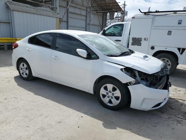 3KPFK4A72HE069539 - 2017 KIA FORTE LX WHITE photo 4